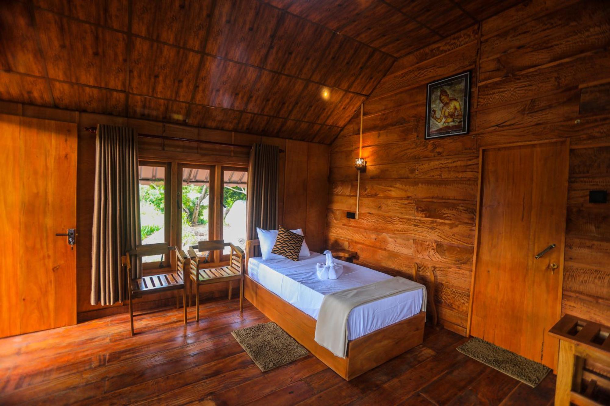 Lion Wood Treehouse Villa Talkote Ngoại thất bức ảnh