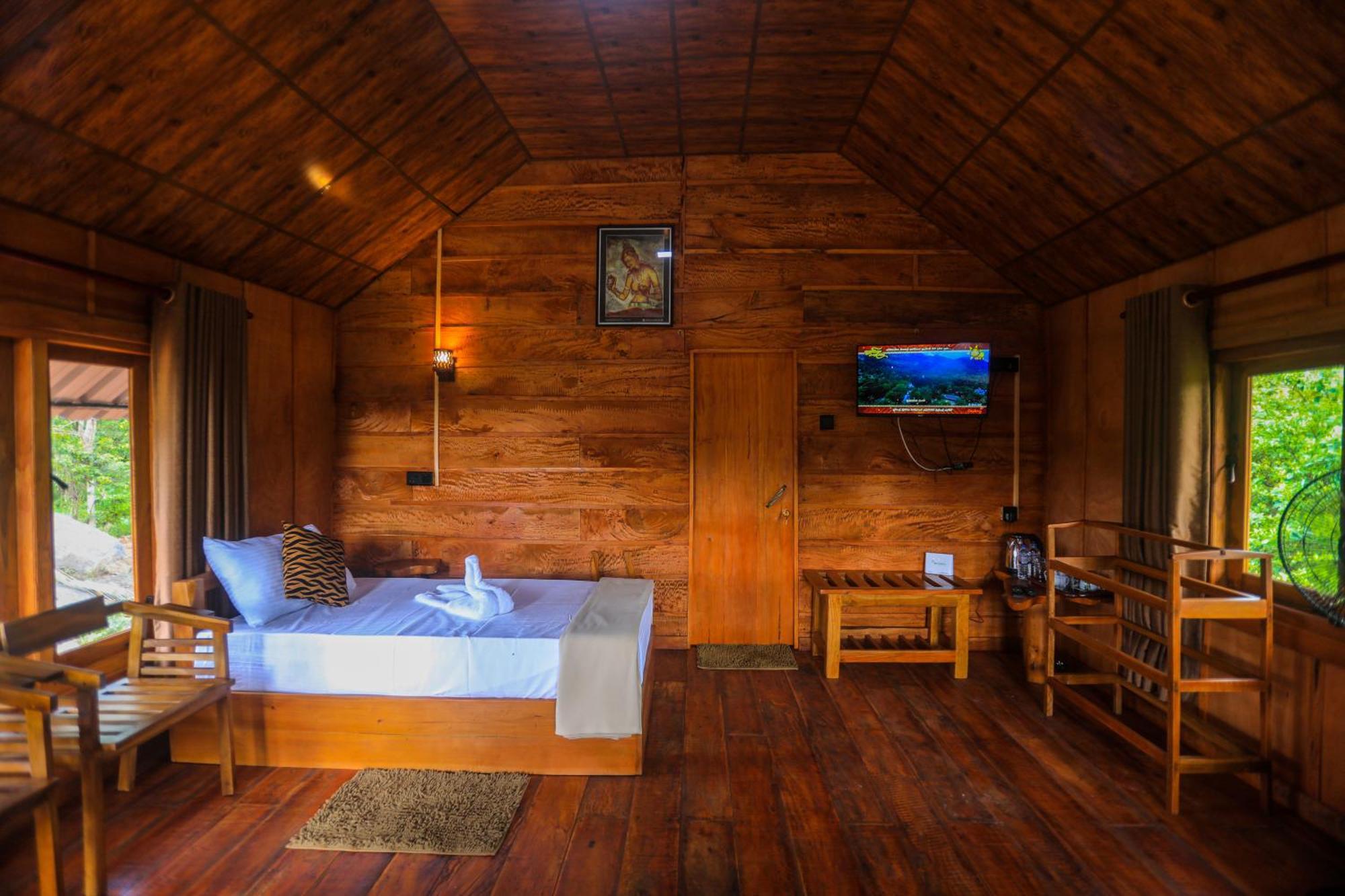 Lion Wood Treehouse Villa Talkote Ngoại thất bức ảnh