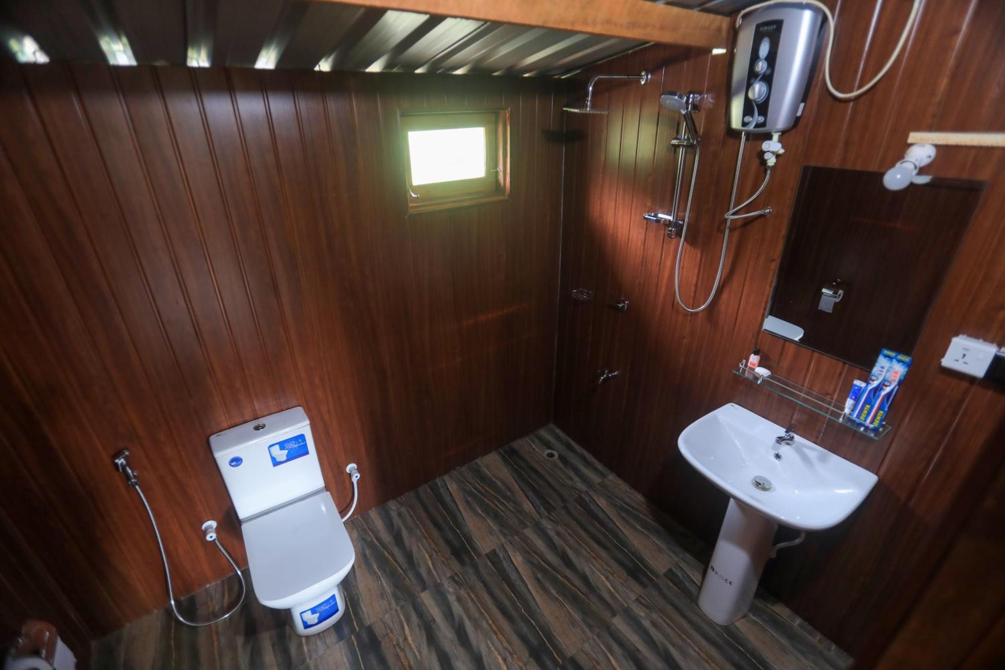 Lion Wood Treehouse Villa Talkote Ngoại thất bức ảnh