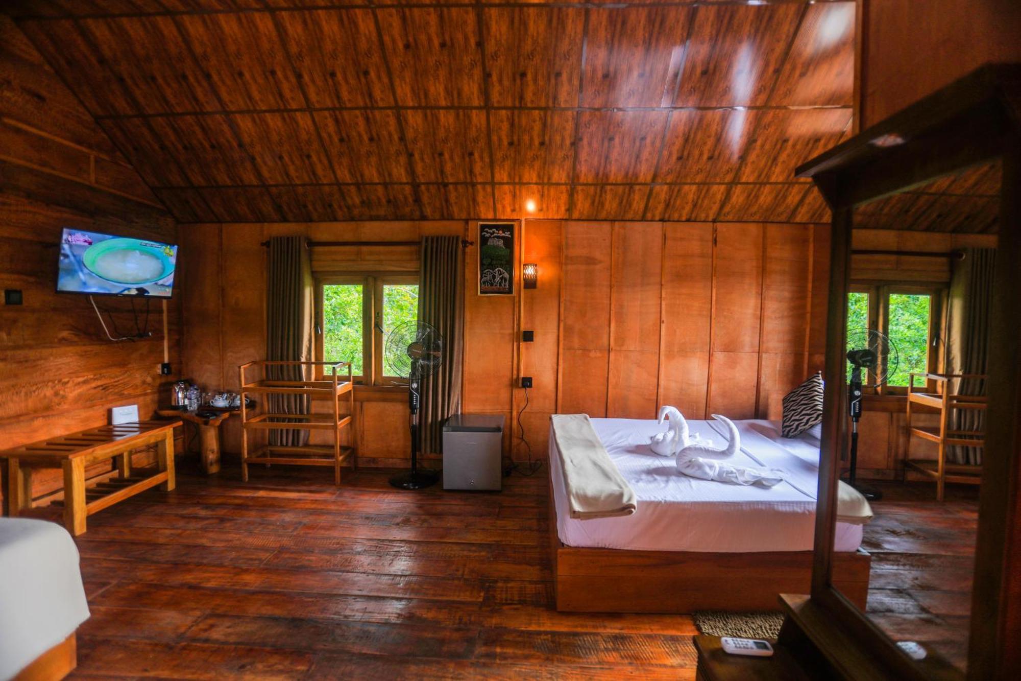 Lion Wood Treehouse Villa Talkote Ngoại thất bức ảnh