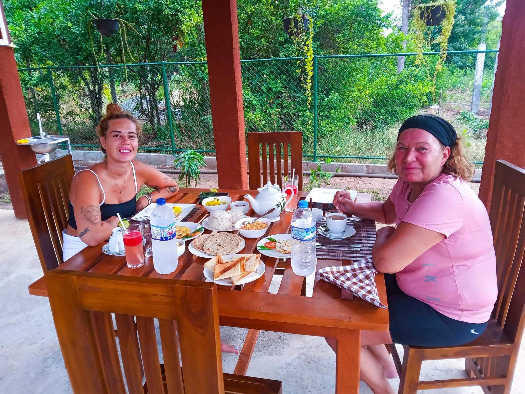 Lion Wood Treehouse Villa Talkote Ngoại thất bức ảnh