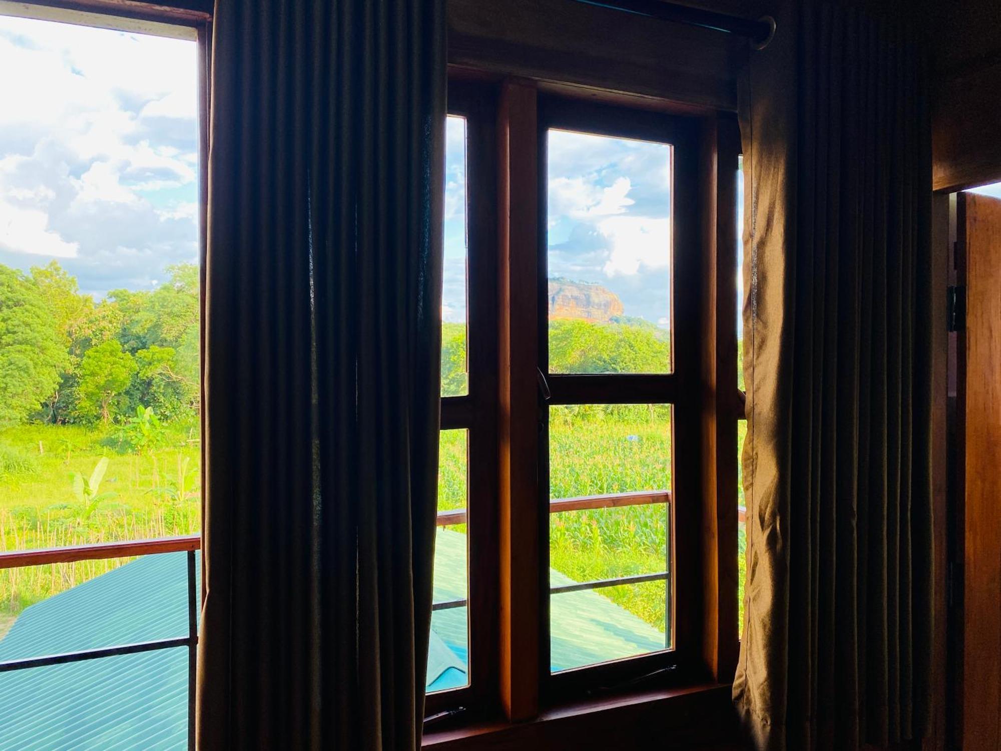 Lion Wood Treehouse Villa Talkote Ngoại thất bức ảnh