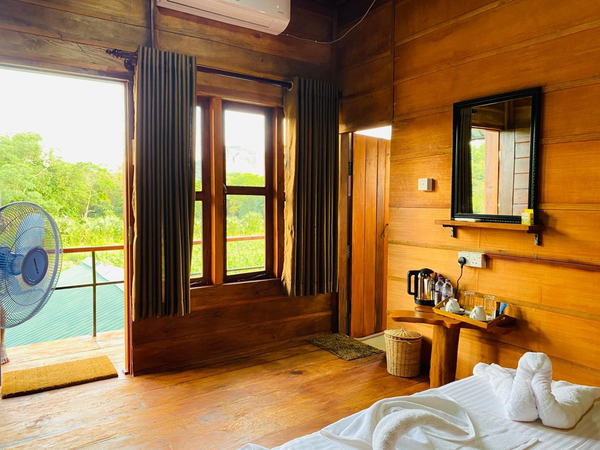 Lion Wood Treehouse Villa Talkote Ngoại thất bức ảnh