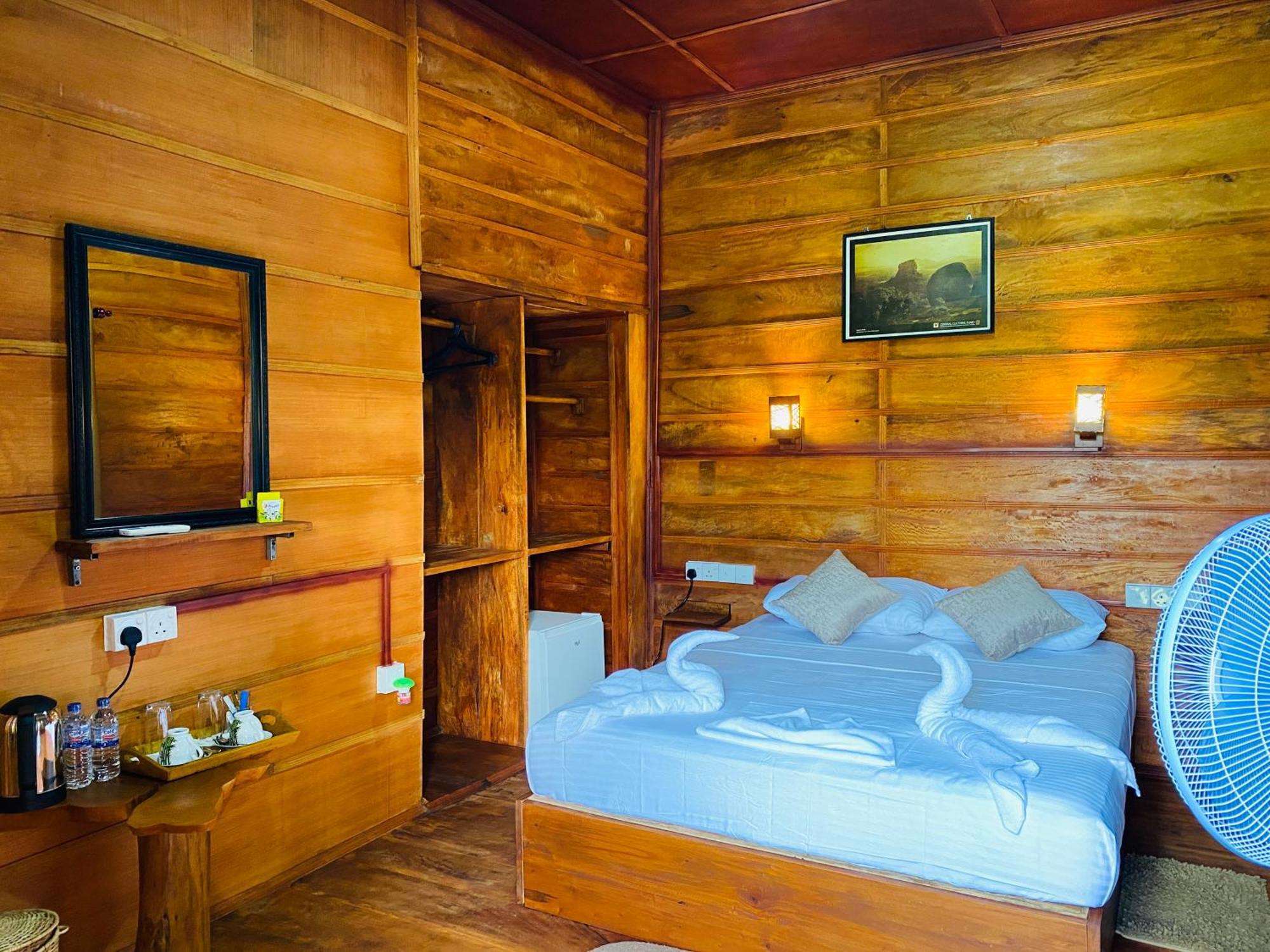 Lion Wood Treehouse Villa Talkote Ngoại thất bức ảnh