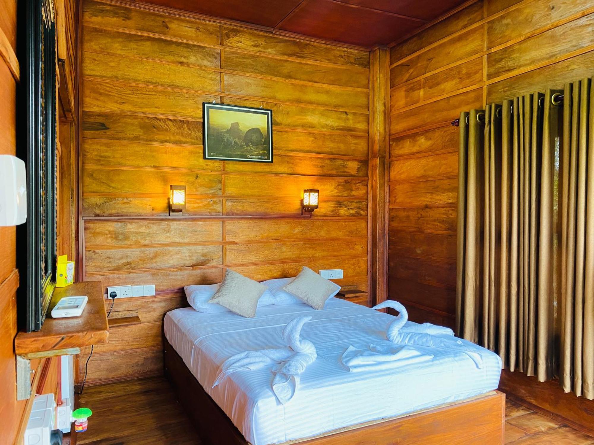 Lion Wood Treehouse Villa Talkote Ngoại thất bức ảnh
