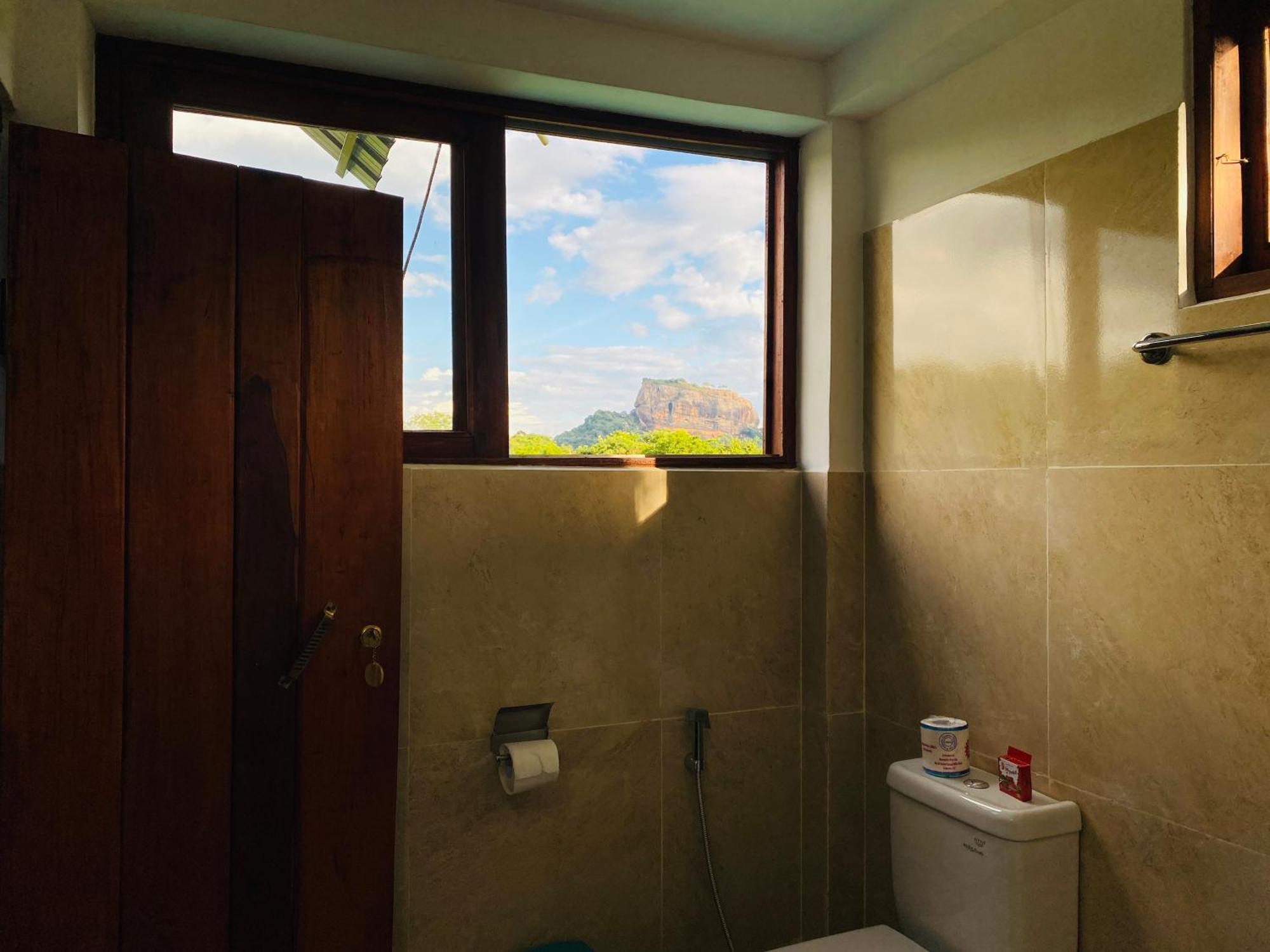 Lion Wood Treehouse Villa Talkote Ngoại thất bức ảnh