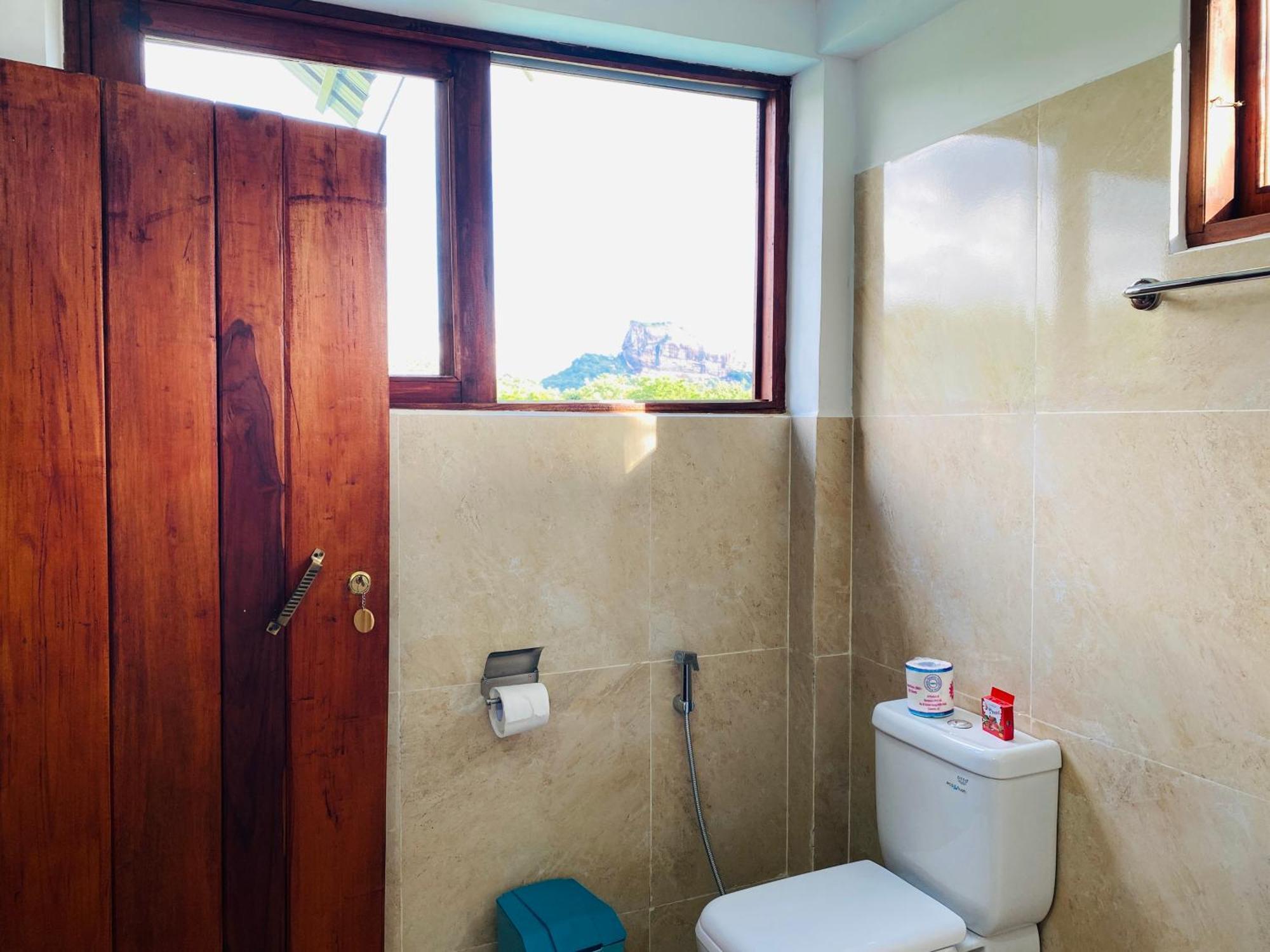 Lion Wood Treehouse Villa Talkote Ngoại thất bức ảnh